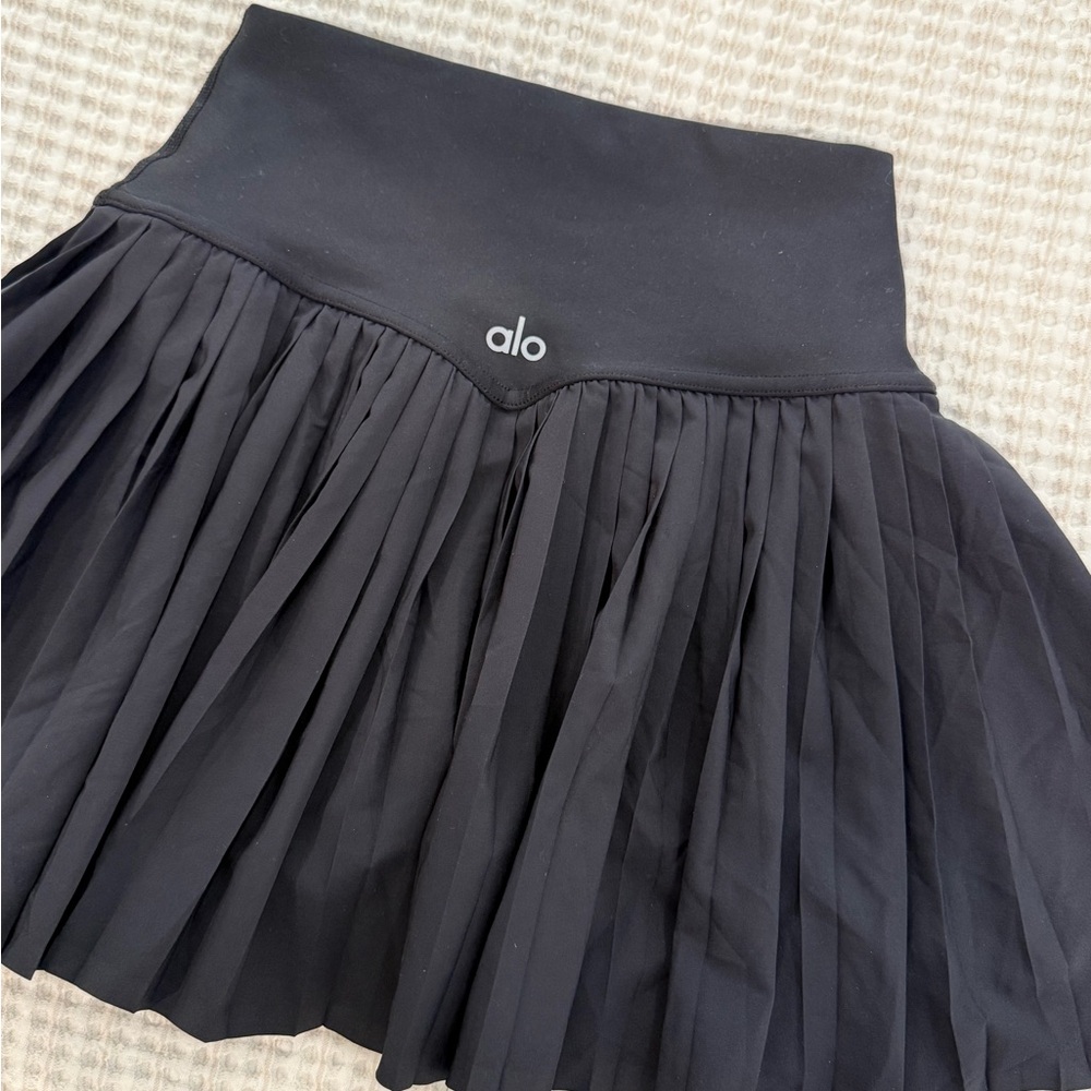 ALO Yoga Women's Elegant Black Skirt